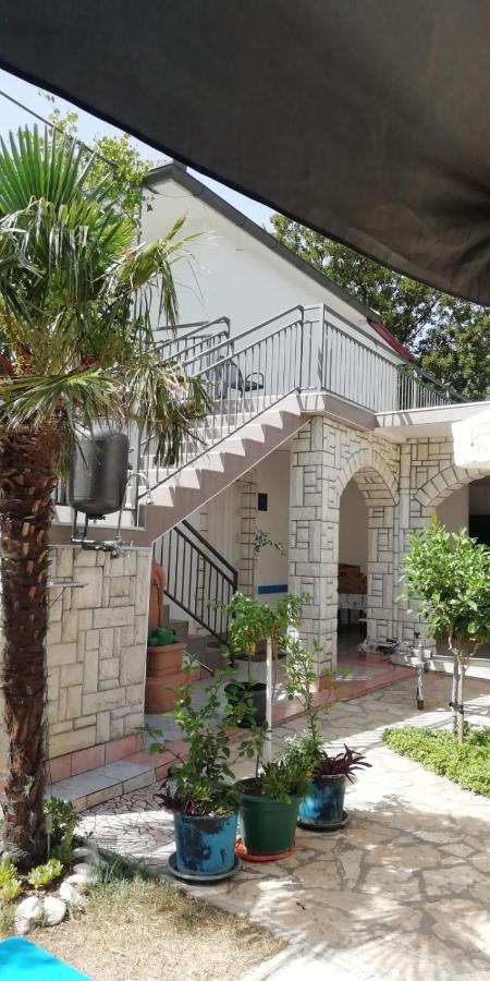 Apartment Hajduk Starigrad Paklenica Extérieur photo