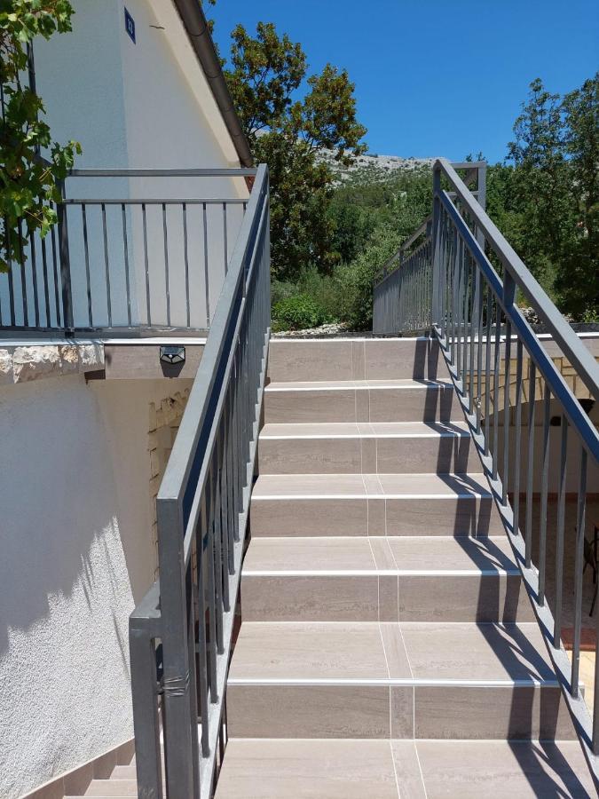 Apartment Hajduk Starigrad Paklenica Extérieur photo