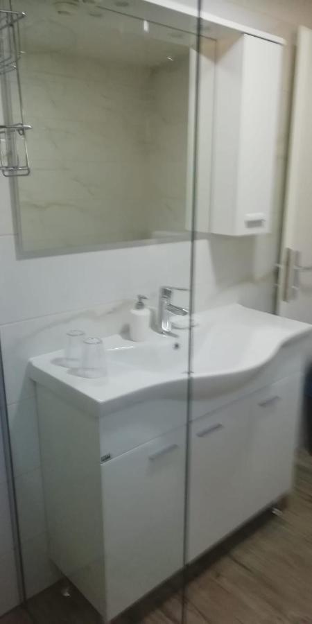 Apartment Hajduk Starigrad Paklenica Extérieur photo