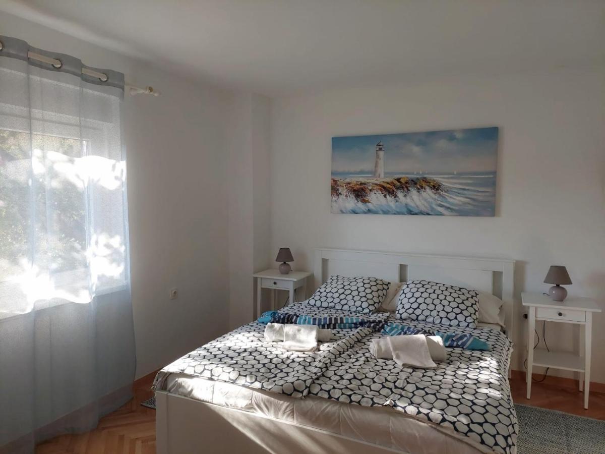 Apartment Hajduk Starigrad Paklenica Extérieur photo